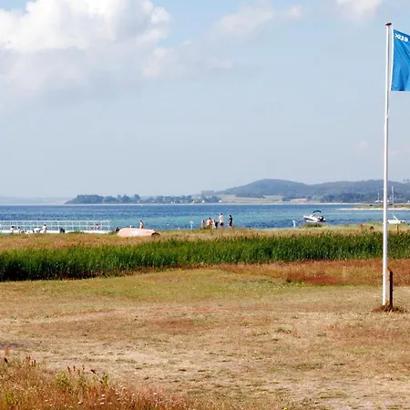 בית נופש In With Sauna *