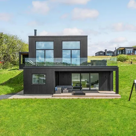 בית נופש In With Sauna